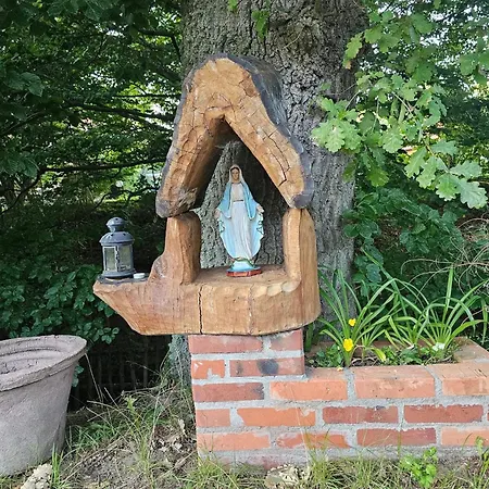 Dom Nad Woda * Krąg